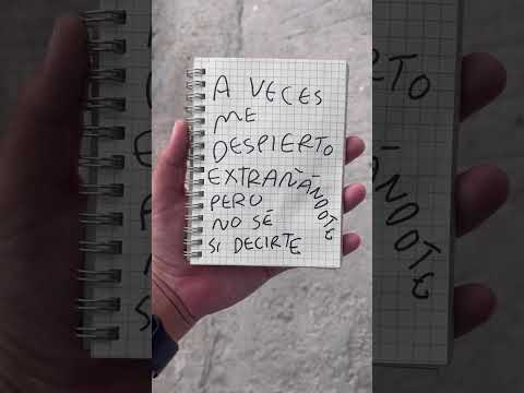 A veces me despierto extrañándote pero no sé si decirte #extrañar #amor #frases - Torna Gris - Artista Mexicano