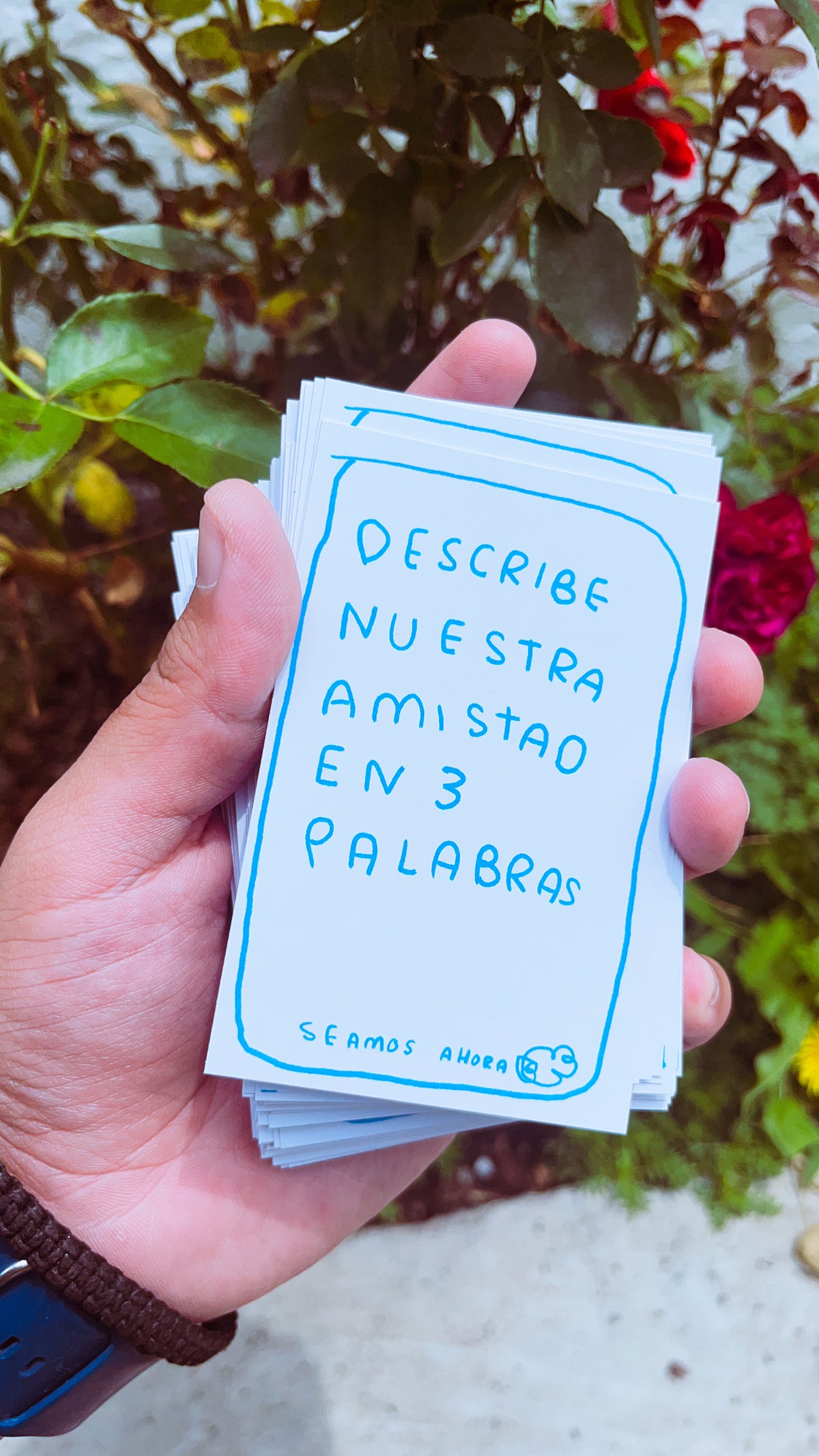Seamos Nuestro Ahora | Juego de Mesa de 70 Preguntas para Conectar y Conocerse Mejor - Torna Gris - Artista Mexicano