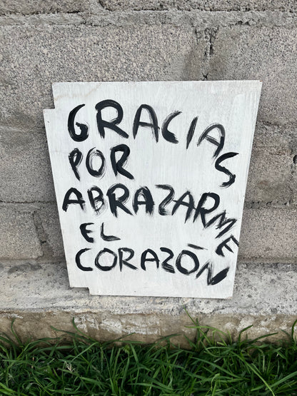 Gracias por Abrazarme el Corazón – Pintura Original en Tabla - Torna Gris - Artista Mexicano