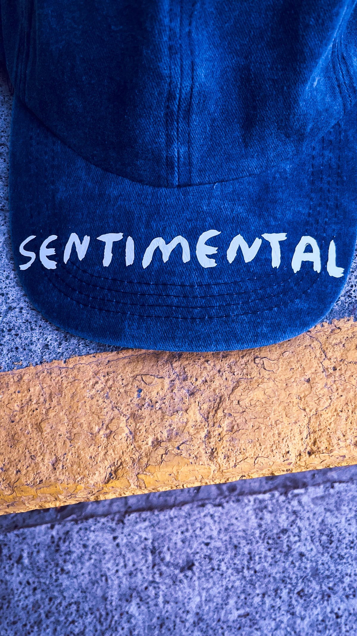 Gorra Sentimental | Diseño Exclusivo Torna Gris - Torna Gris - Artista Mexicano
