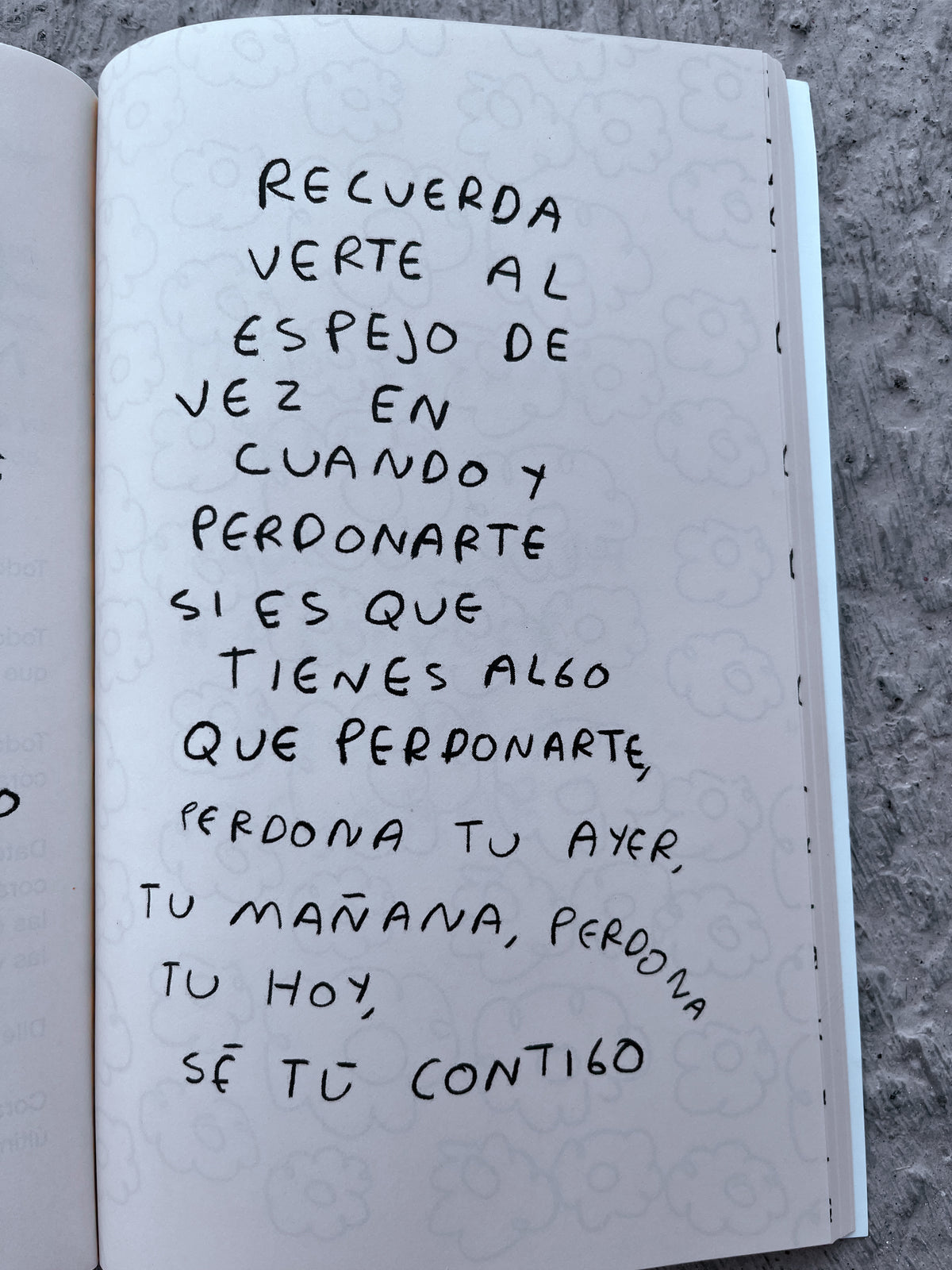 Todos Estamos Rotos – Mayoreo para emprendedores | Torna Gris - Torna Gris - Artista Mexicano