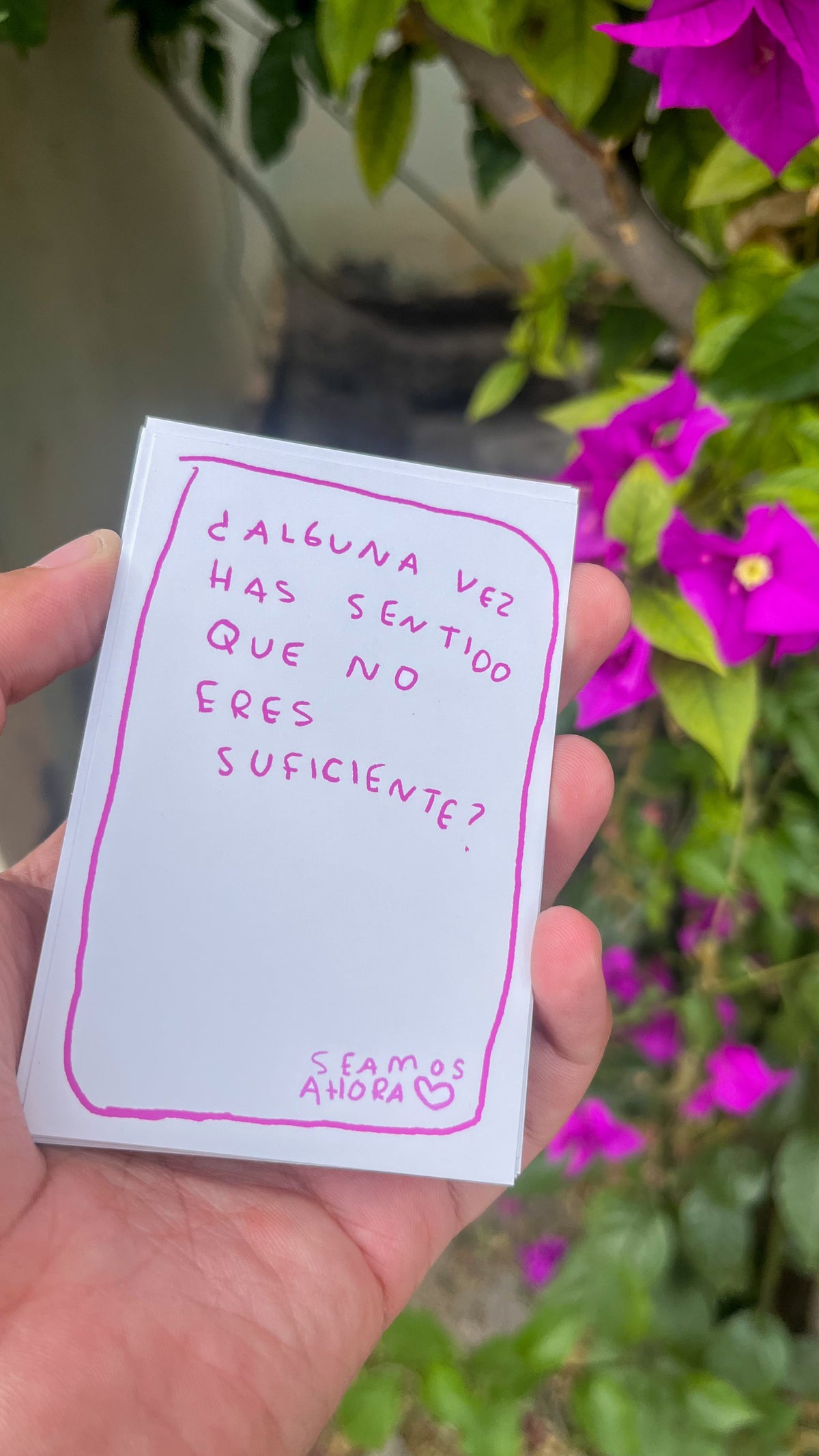 Seamos Nuestro Ahora | MADRES - Juego de Mesa de 70 Preguntas para Agradecer y Conectar - Torna Gris - Artista Mexicano